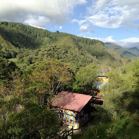 Ecorefugio Las Mirlas Salento Eksteriør billede